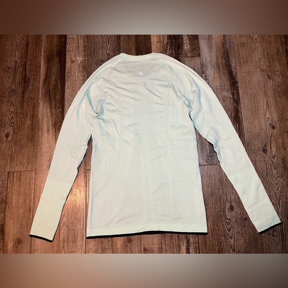 Lululemon Swiftly Tech Long Sleeve Mint Moment Black Hem Size 6 - Picture 5 of 6